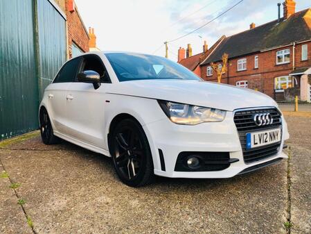 AUDI A1 1.4 TFSI S line 